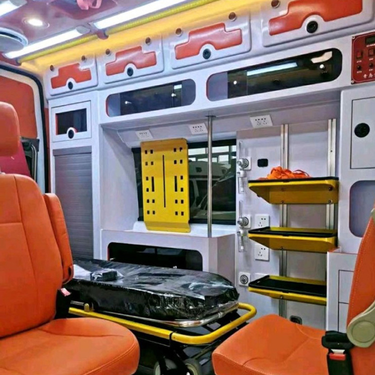 阿尔山长途救护车护送病人租赁价格